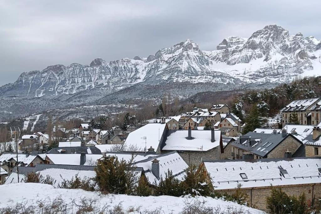 Ferienwohnung Atico En Pleno Pirineo El Pueyo de Jaca Exterior foto