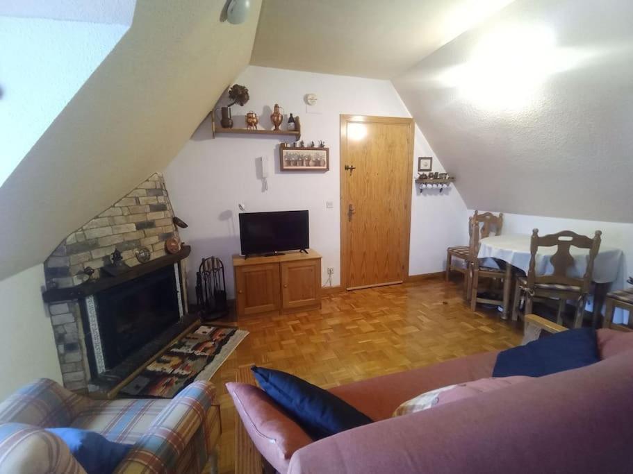 Ferienwohnung Atico En Pleno Pirineo El Pueyo de Jaca Exterior foto